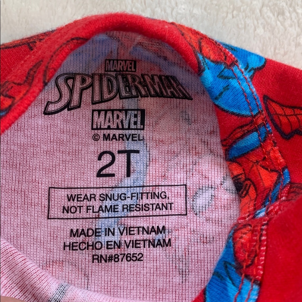 Spider-Man Pajama Set 2T EUC Marvel Spiderman - Picture 4 of 7